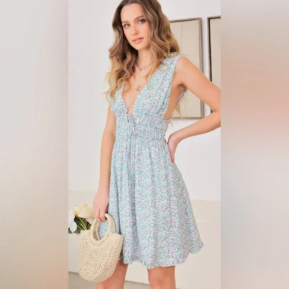 NWT Women’s Floral Backless Mini Dress | Spring Sundress | Sizes S-L - Picture 1 of 8